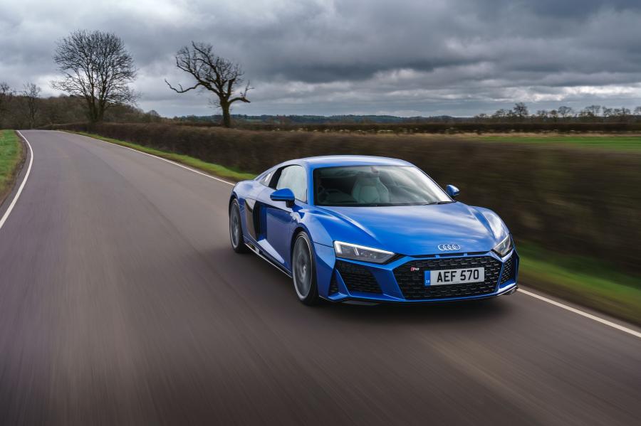  Audi R8 V10 2019 года  (UK) (фото 52 из 79)